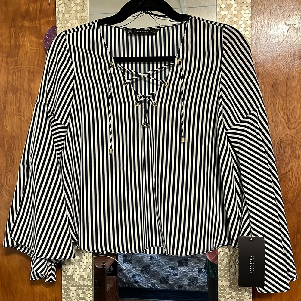 NWT Zara bell sleeve blouse.